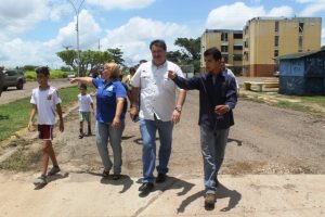 El alcalde Pedro Loreto visita los sectores y se mantiene firme en su compromiso de cumplirle al pueblo solventando sus necesidades