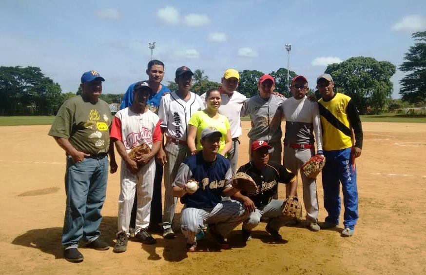 El equipo de los sheriffs de Valle de La Pascua resultó ganador del encuentro amistoso de softbol