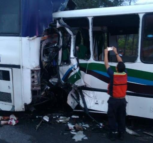 Accidente de tránsito tiñó de rojo carretera de Puerto Ordaz