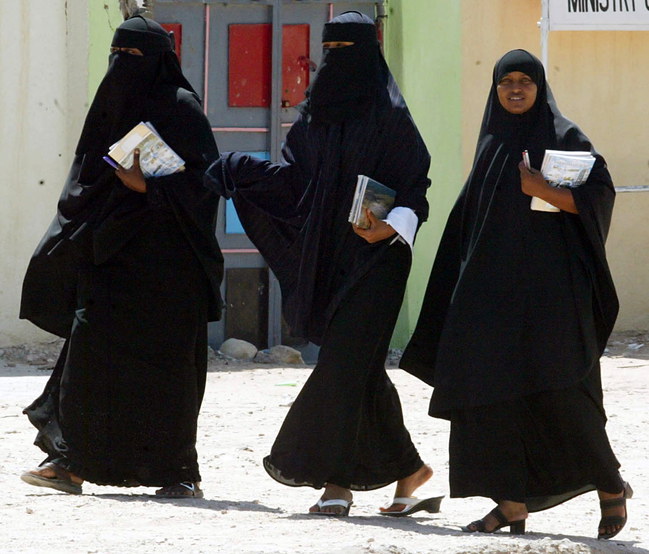 Ademas se estima que en Riad y en la localidad de Dammam, en el este del país y durante este mes, las féminas asistan a dos encuentros futbolistico mas